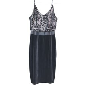 New with Tags Xhilaration Velvet & Lace Knee-Length Dress - XS